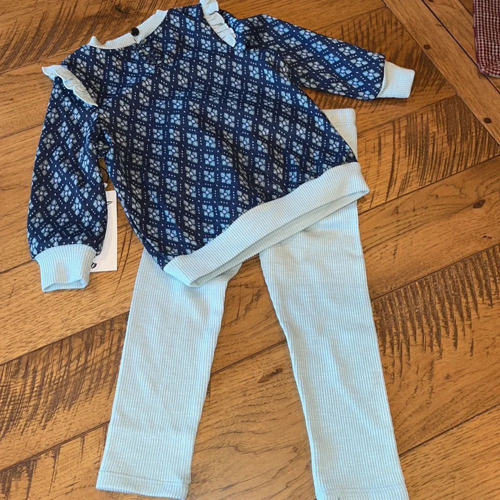 Pippa & Julie 2-Piece Girls Outfit. NWT
